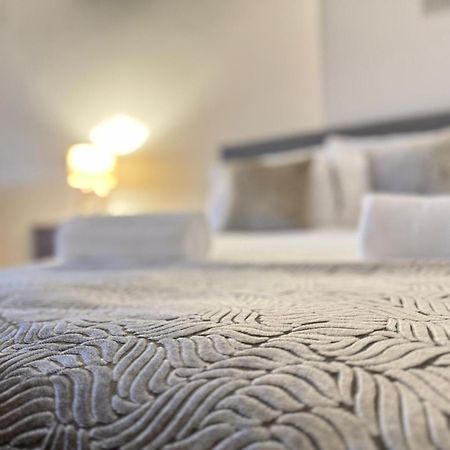 Shm Stays Solihull Hs2 Nec Airport Nr M6 M40 M42 Great For Long & Short Stays 15 Min Walk To Train Station 5 Min Drive To Town Centre Outside Bus Stops & Supermarket Free Parking Extérieur photo