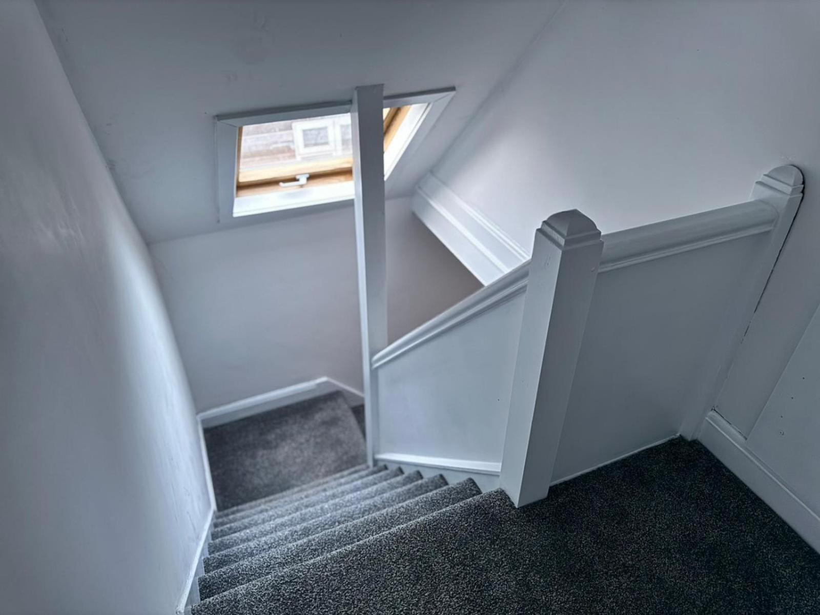 Shm Stays Solihull Hs2 Nec Airport Nr M6 M40 M42 Great For Long & Short Stays 15 Min Walk To Train Station 5 Min Drive To Town Centre Outside Bus Stops & Supermarket Free Parking Extérieur photo